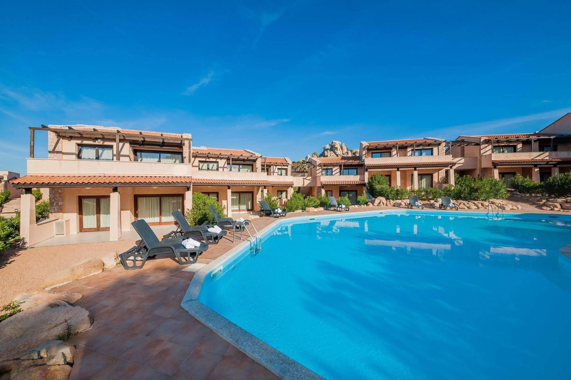 Gravina Resort Costa Paradiso Bagian luar foto