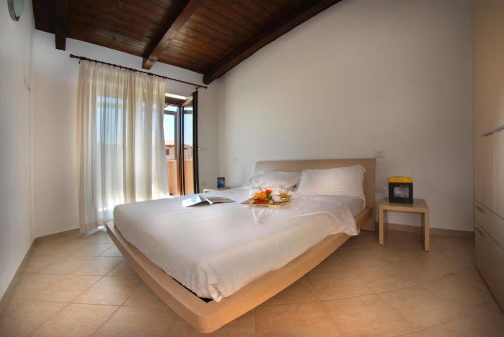 Gravina Resort Costa Paradiso Bagian luar foto